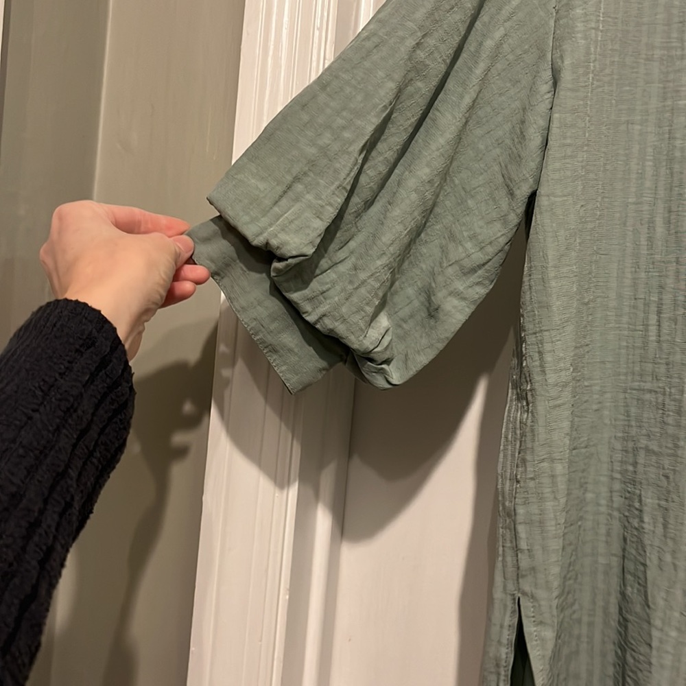 Oversized button down - Picture 2 of 3